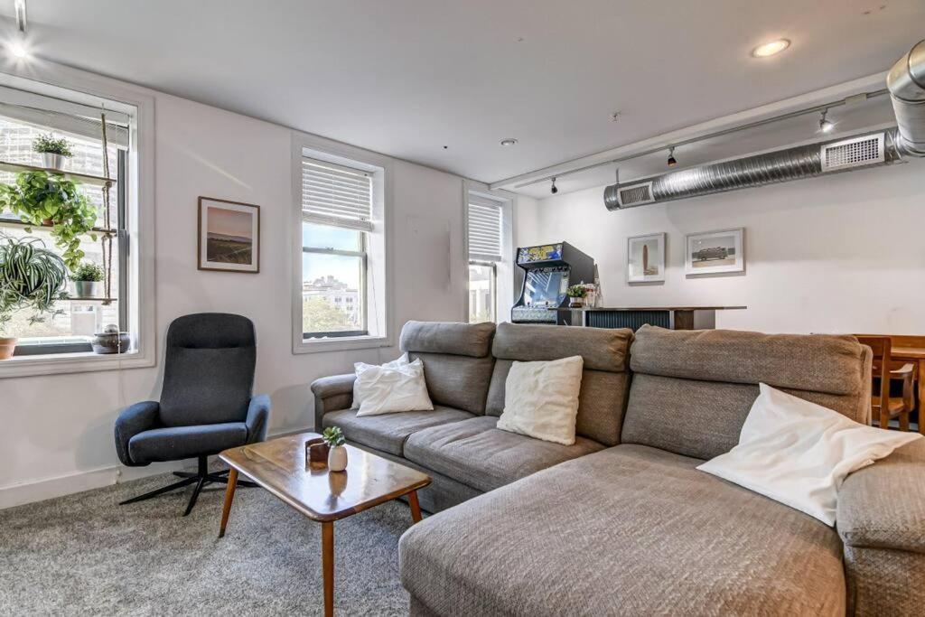 Lovely 2-Bedroom Unit In Спрингфийлд Екстериор снимка