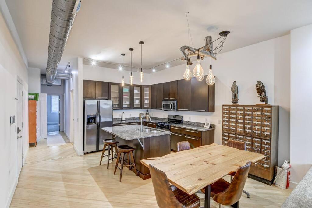 Lovely 2-Bedroom Unit In Спрингфийлд Екстериор снимка